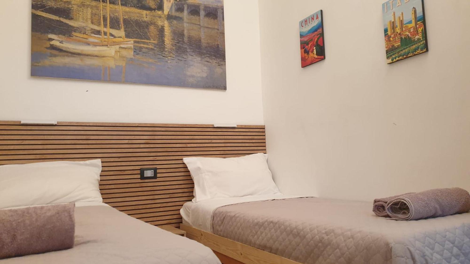 Your Lovely Home, Porta Venezia-1 Queen Bed, 3 Single Beds, 1 Sofa Bed- Milán Exteriér fotografie